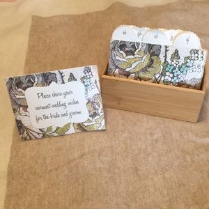 Retro floral print wedding guestbook Rolodex cards